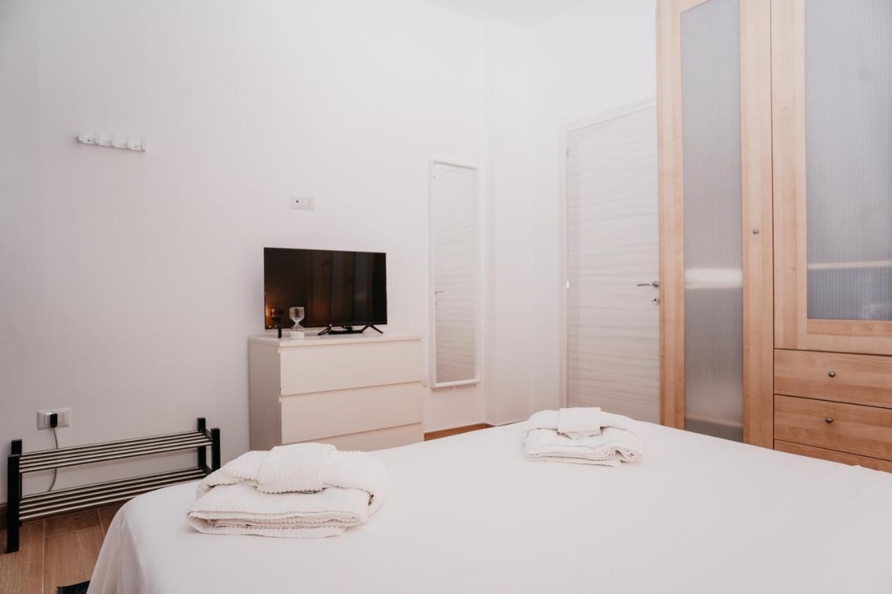 Apartmán Brombeis Fantastica By Casa Napoletana - Town Center Neapol Exteriér fotografie